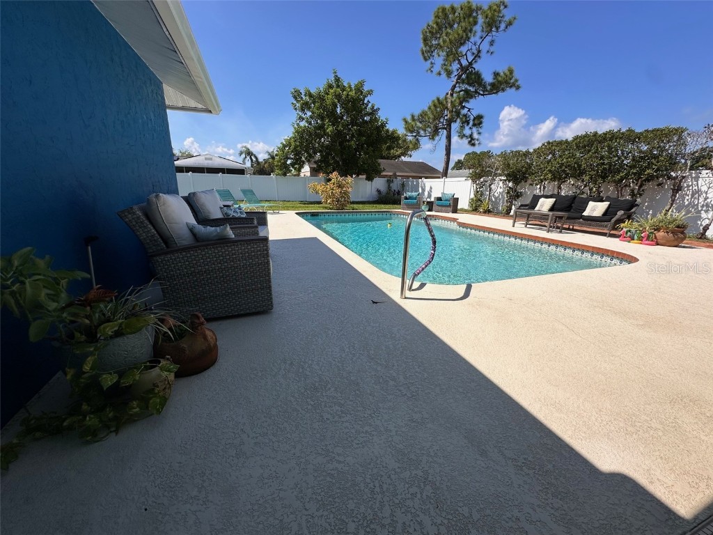 914 Plum Tree Lane Sarasota FL 34243 TB8443581 image30