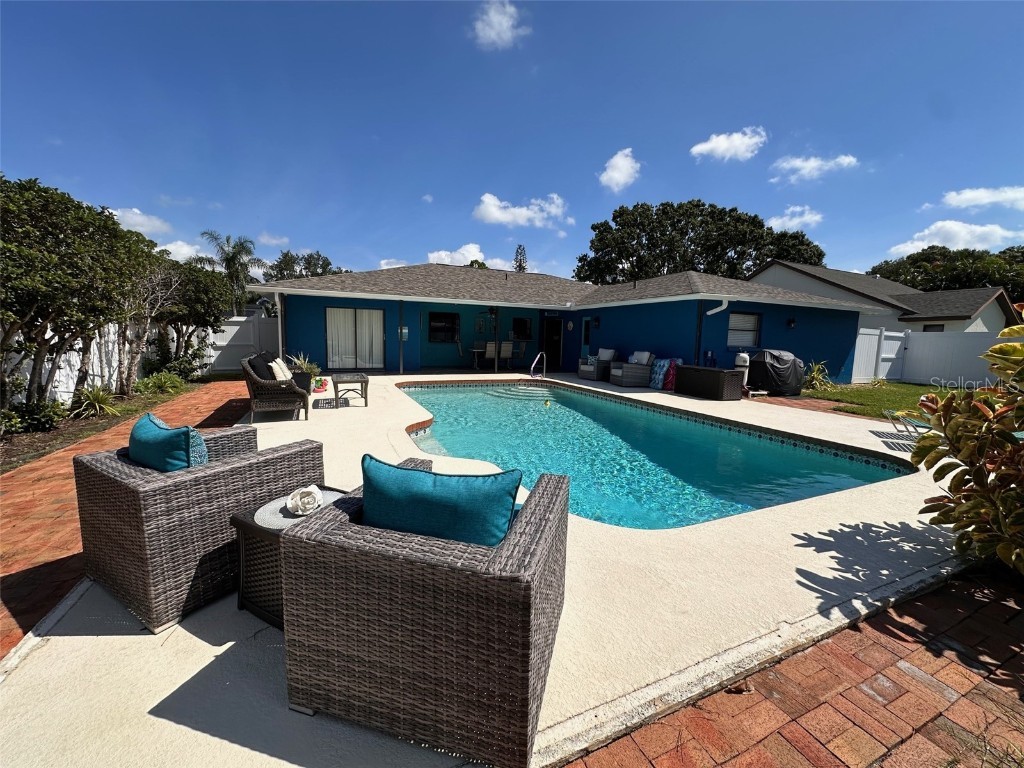 914 Plum Tree Lane Sarasota FL 34243 TB8443581 image33