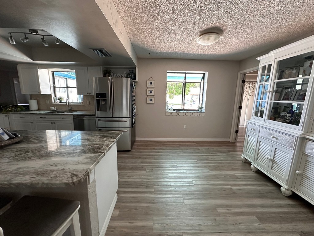 914 Plum Tree Lane Sarasota FL 34243 TB8443581 image48