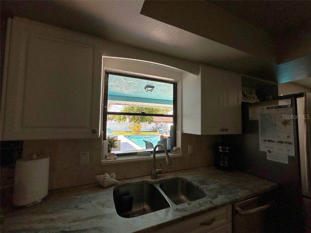 914 Plum Tree Lane Sarasota FL 34243 TB8443581 image55