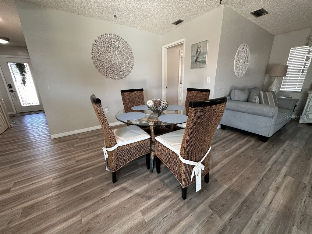 914 Plum Tree Lane Sarasota FL 34243 TB8443581 image58