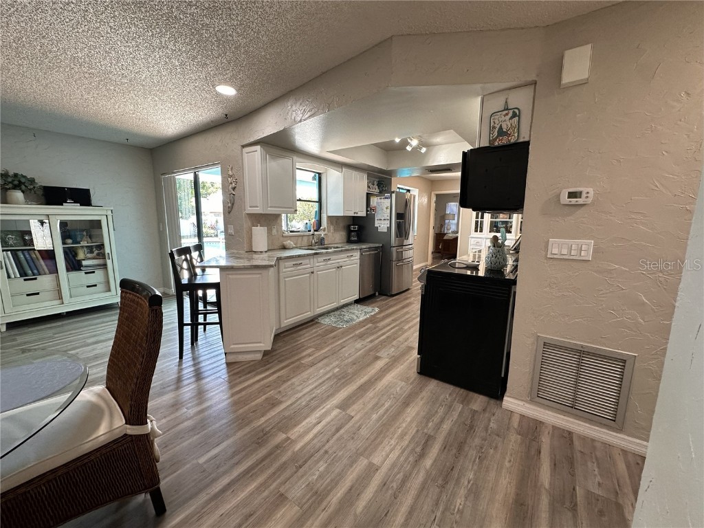 914 Plum Tree Lane Sarasota FL 34243 TB8443581 image61