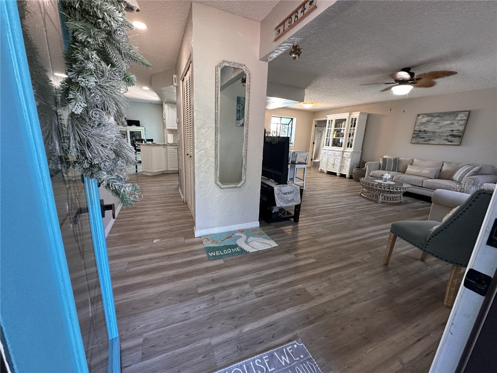 914 Plum Tree Lane Sarasota FL 34243 TB8443581 image62