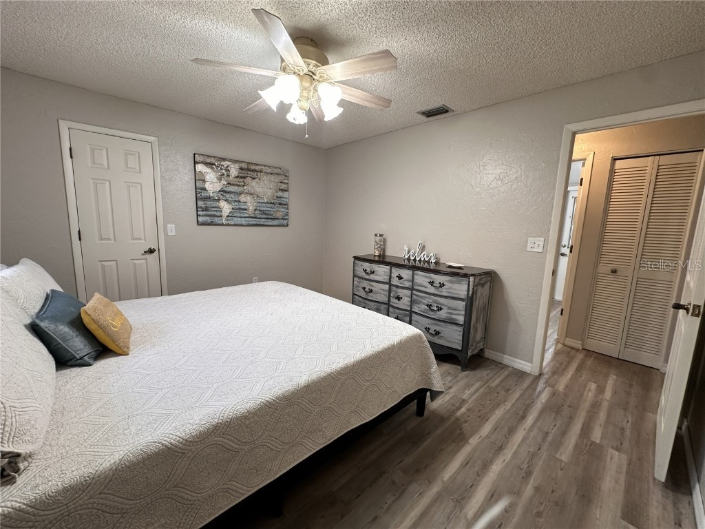 914 Plum Tree Lane Sarasota FL 34243 TB8443581 image72