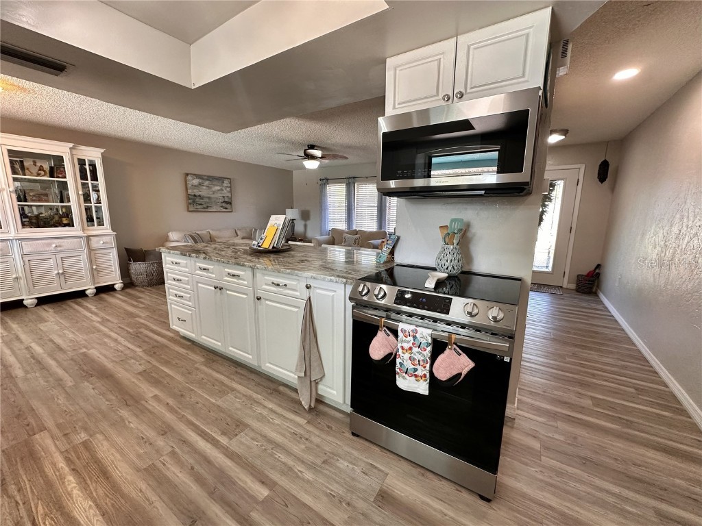 914 Plum Tree Lane Sarasota FL 34243 TB8443581 image77