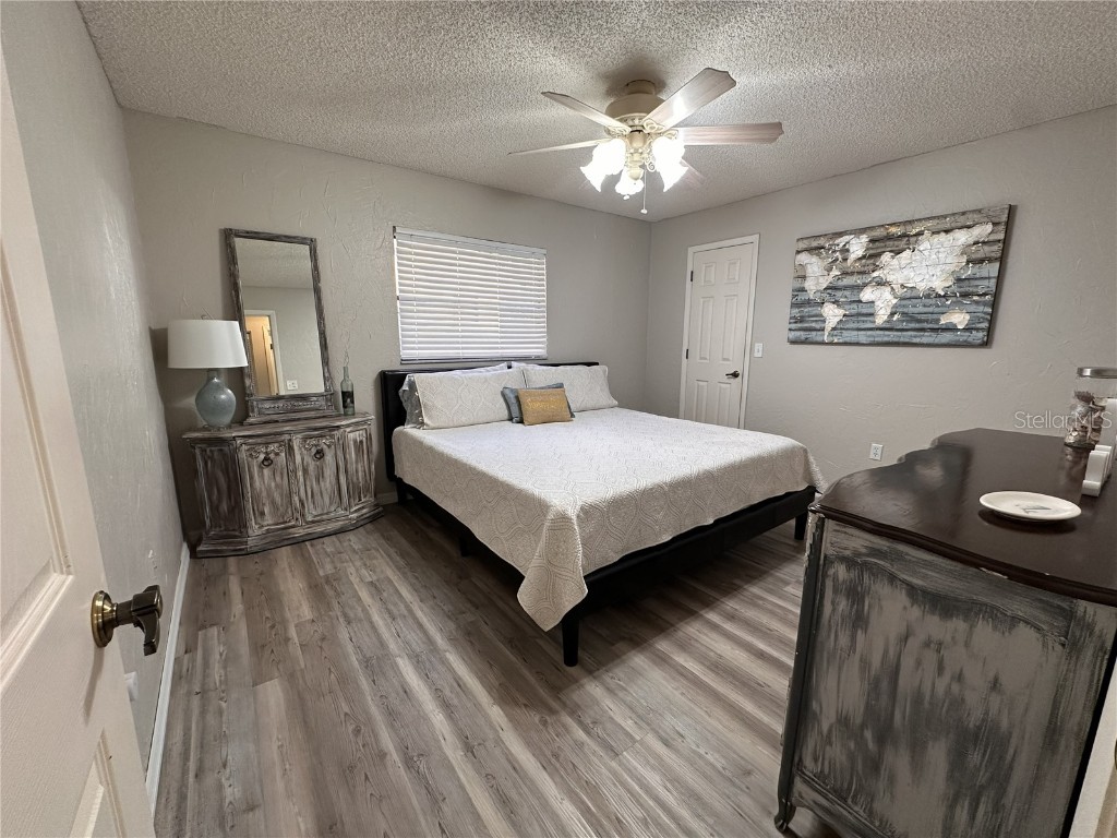 914 Plum Tree Lane Sarasota FL 34243 TB8443581 image79