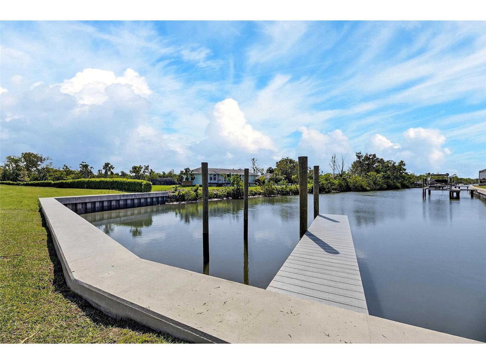 914 Signet Drive Apollo Beach FL 33572 TB8487307 image2