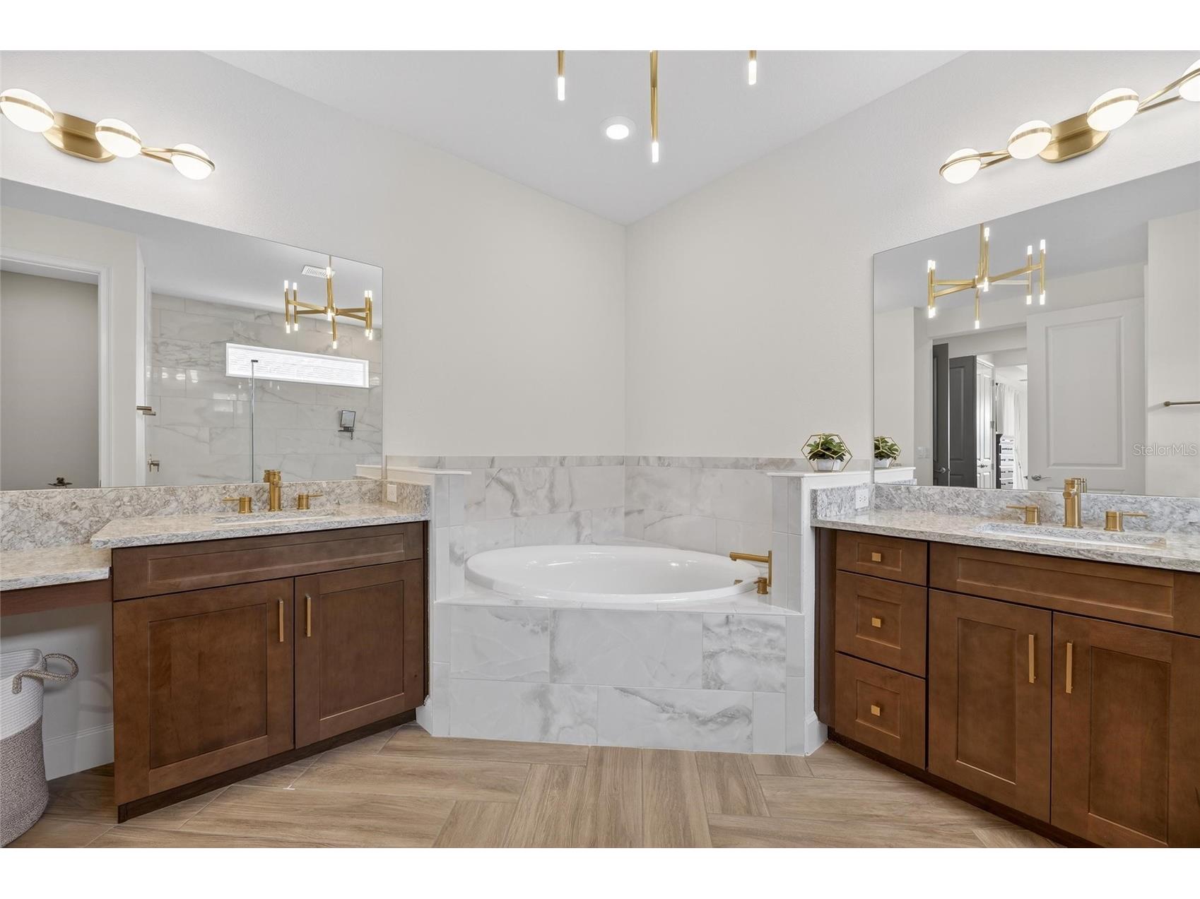 914 Signet Drive Apollo Beach FL 33572 TB8487307 image34