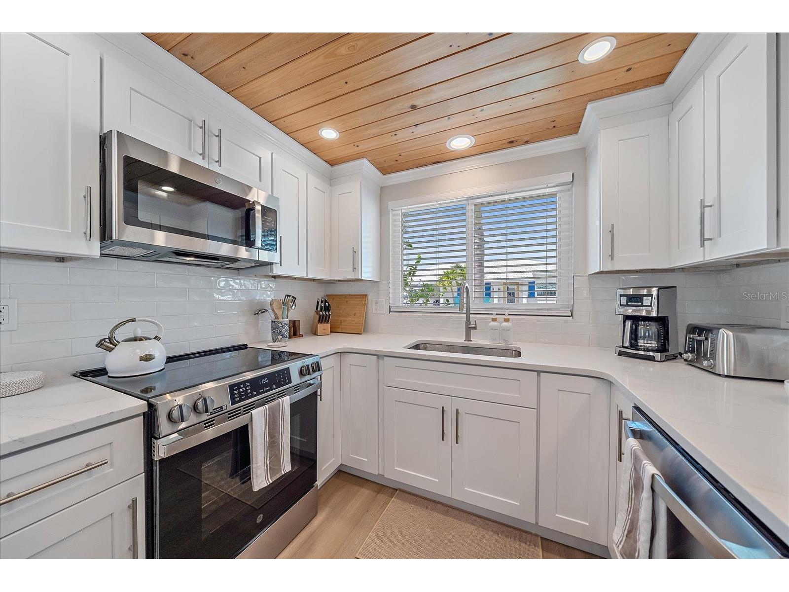914 Spanish Drive S #76 Longboat Key FL 34228 A4687894 image13