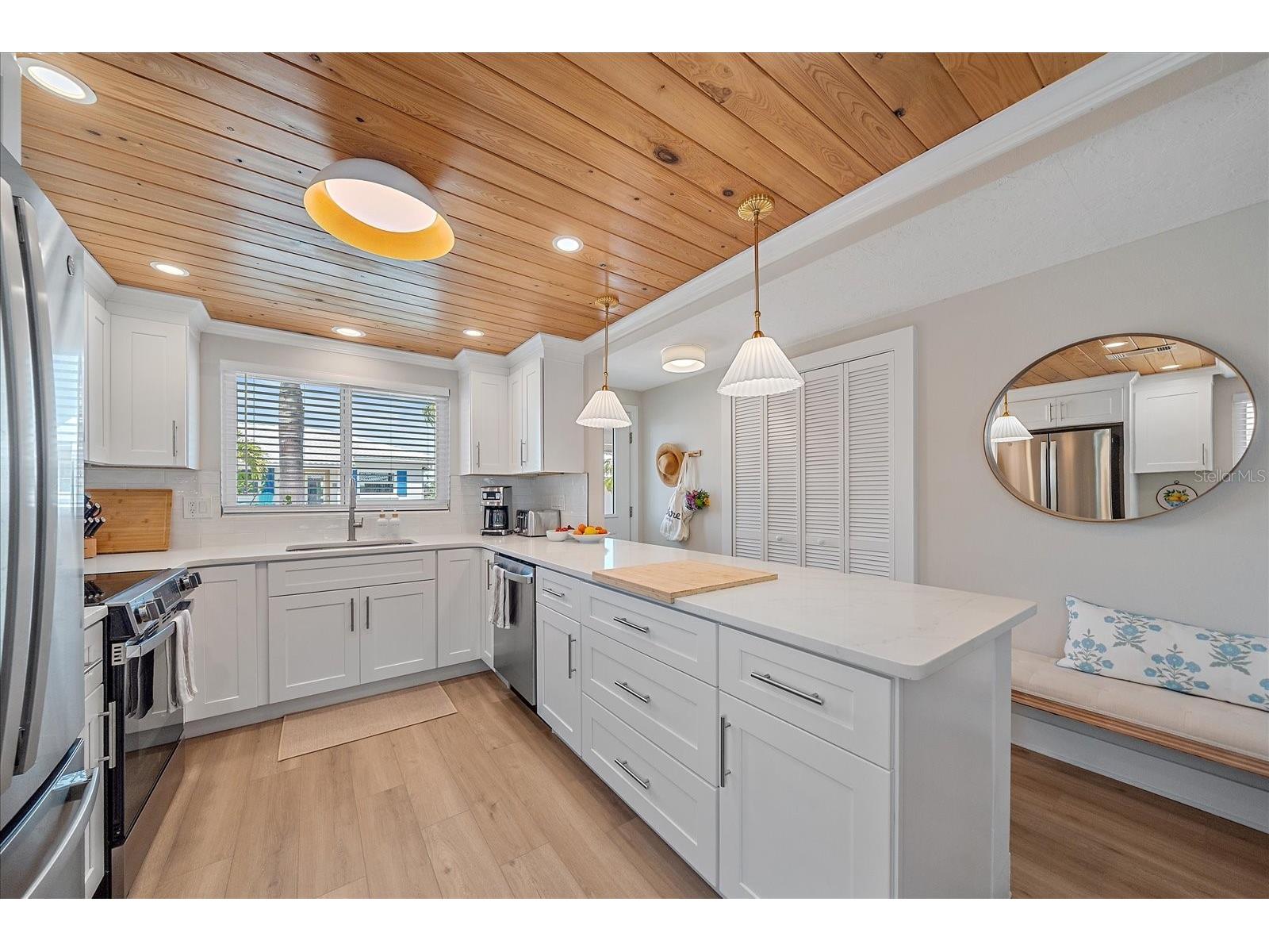 914 Spanish Drive S #76 Longboat Key FL 34228 A4687894 image9
