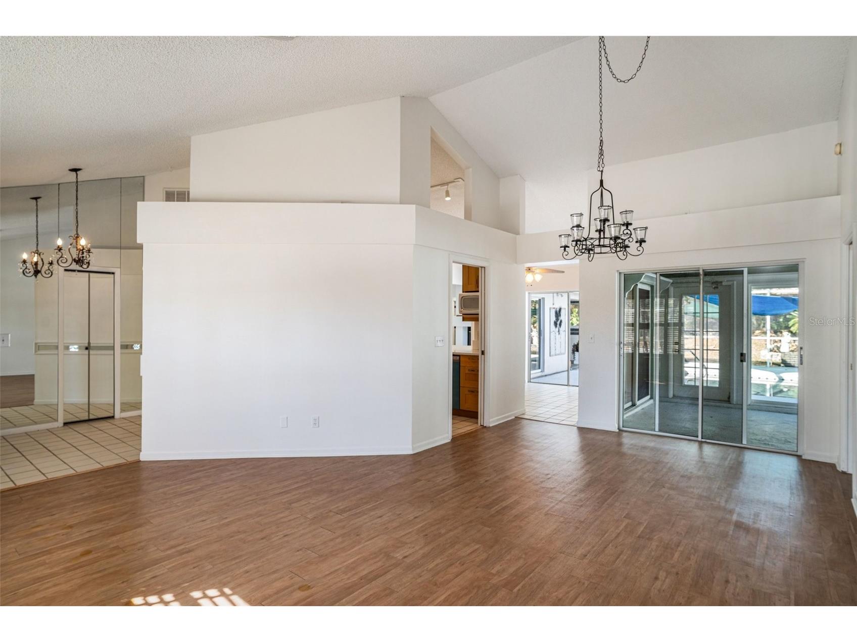 914 Stratford Manor Drive Brandon FL 33510 TB8478526 image2