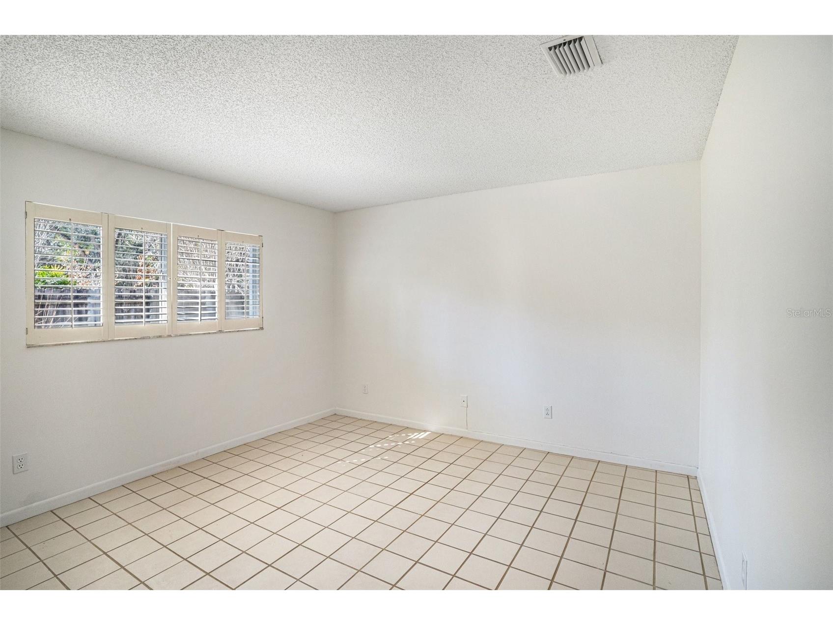 914 Stratford Manor Drive Brandon FL 33510 TB8478526 image8