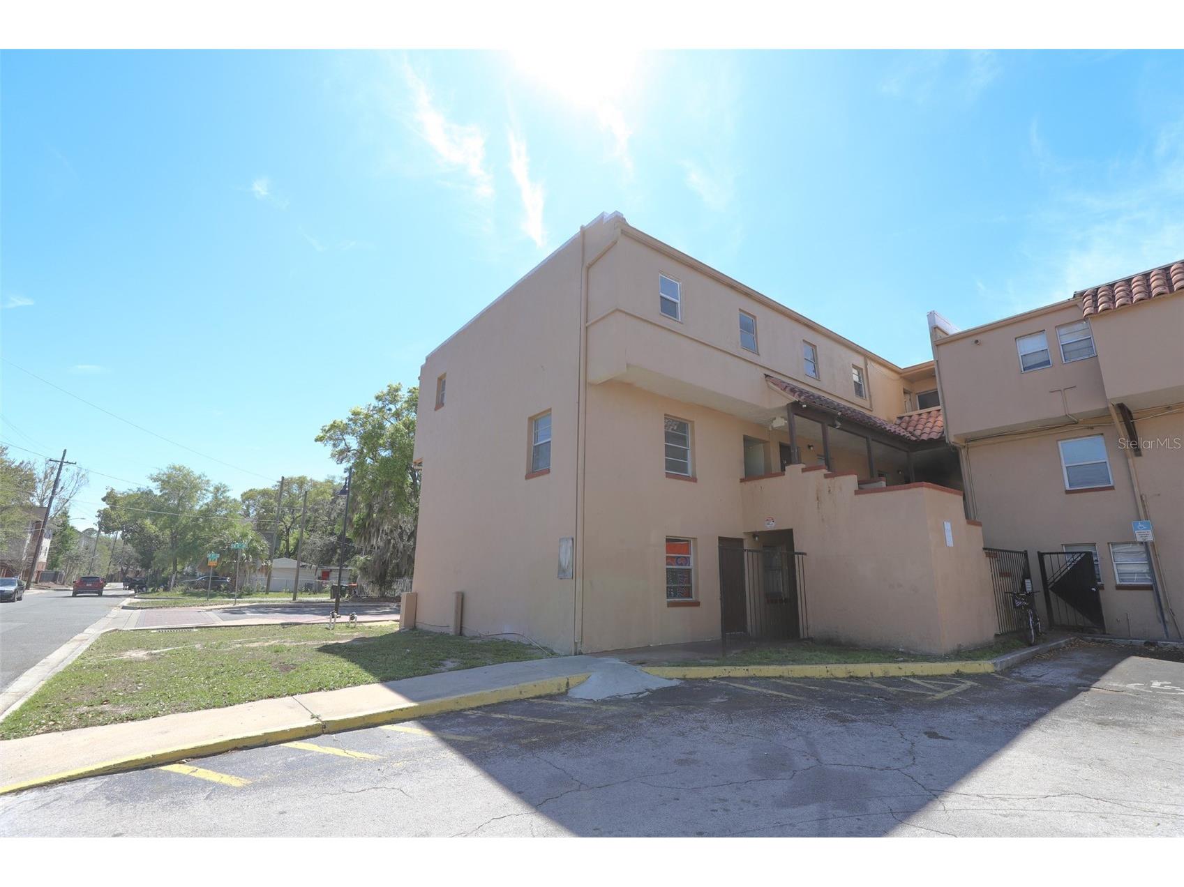 914 SW 8th Avenue #19 Gainesville FL 32601 GC539028 image1