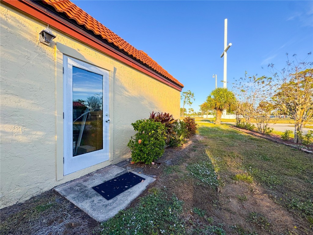 914 W Faith Circle Bradenton FL 34212 - MANATEE RIVER A4674854 image34