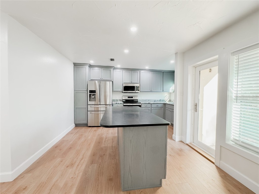 914 W Faith Circle Bradenton FL 34212 - MANATEE RIVER A4674854 image6