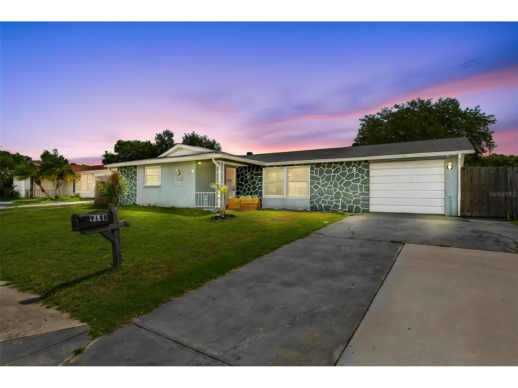 9140 Cochise Lane Port Richey FL 34668 TB8530175 image1
