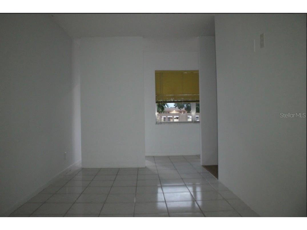 9141 Sunrise Lakes Boulevard #219 Sunrise FL 33322 O6376578 image3