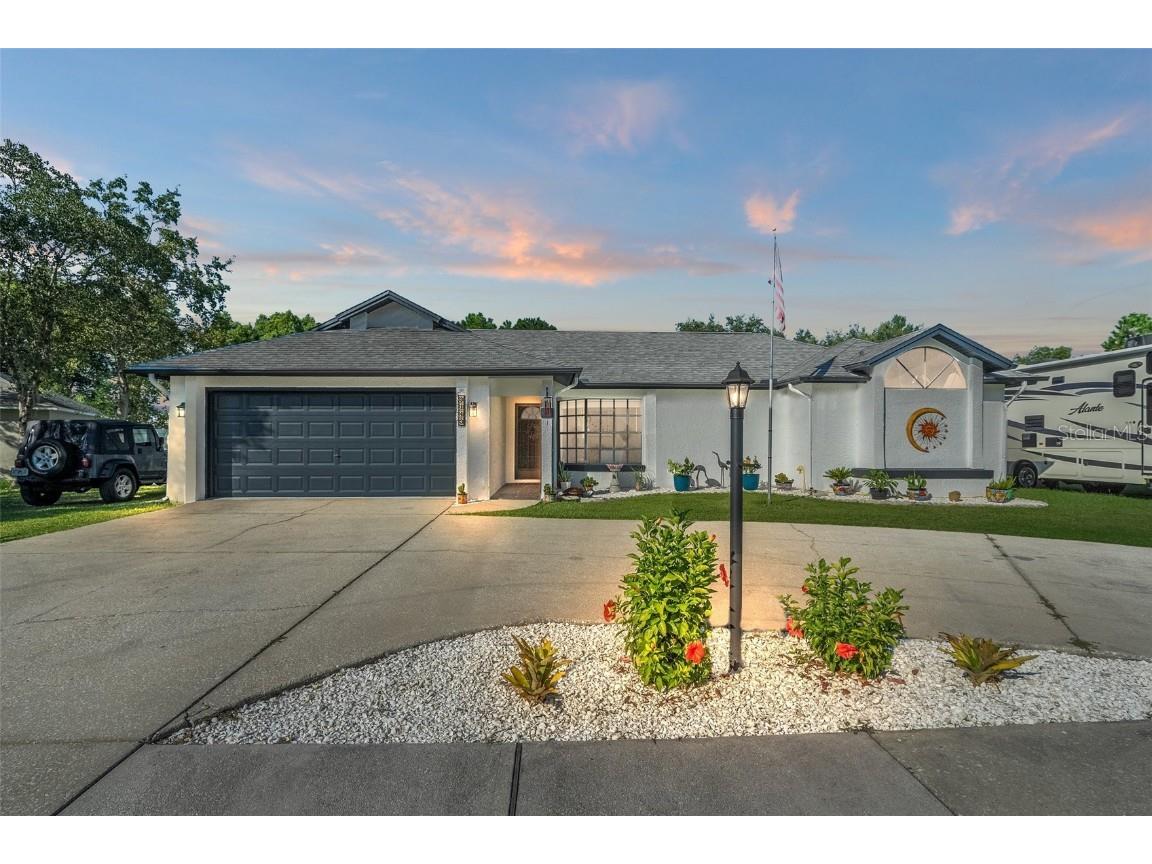 9143 Bay Drive Spring Hill FL 34606 - LAKE CRESENT T3472166 image1