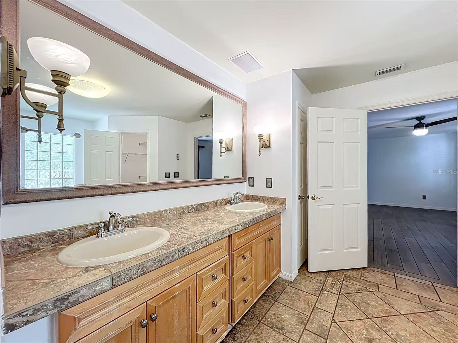 9144 Galleon Court Orlando FL 32819 O6398099 image32