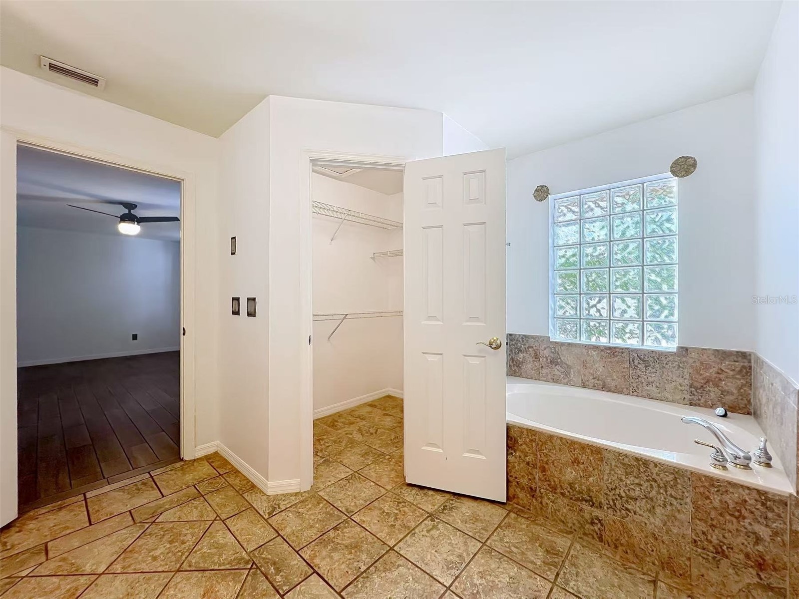 9144 Galleon Court Orlando FL 32819 O6398099 image37