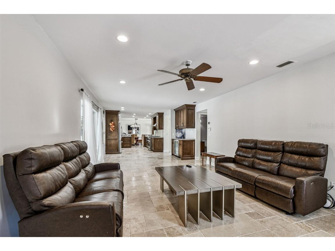 9149 Maple Court Seminole FL 33777 TB8451934 image26