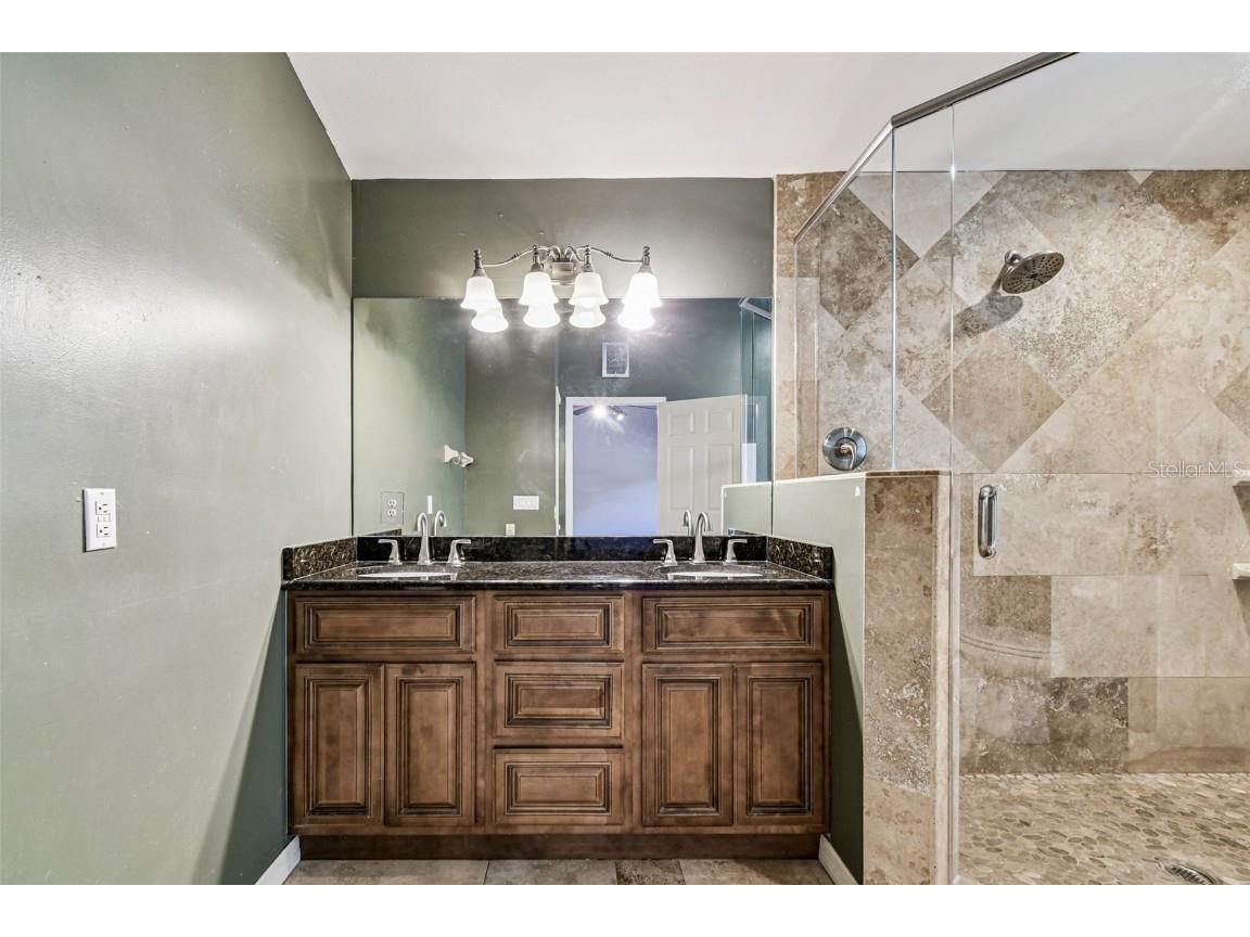 9149 Maple Court Seminole FL 33777 TB8451934 image39