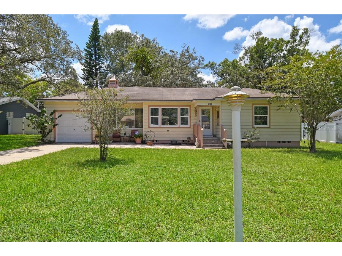915 7th Avenue SW Largo FL 33770 U8211789 image1
