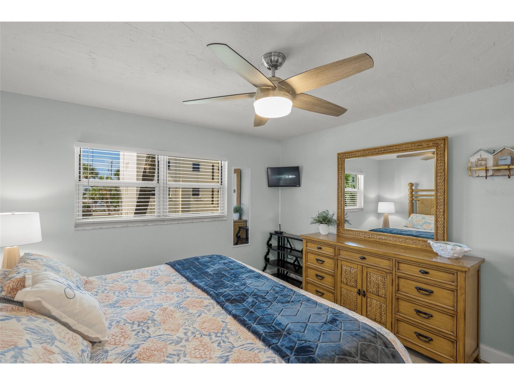 915 Beach Road #215 Siesta Key FL 34242 C7524394 image22