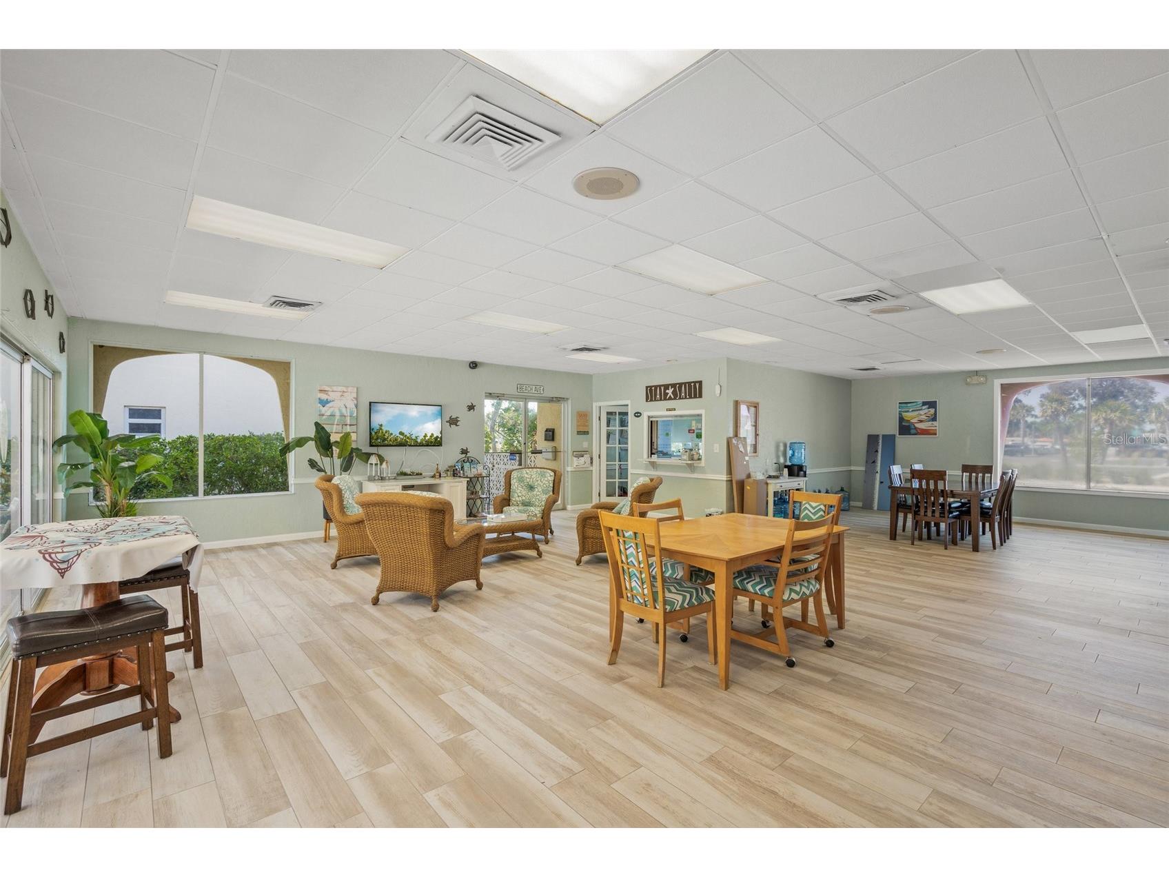 915 Beach Road #215 Siesta Key FL 34242 C7524394 image33