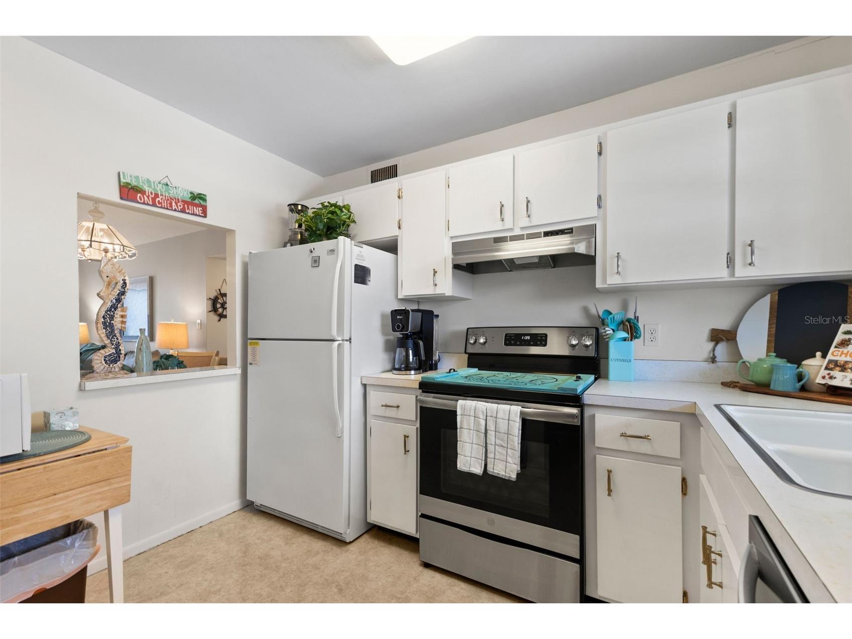 915 Beach Road #318 Sarasota FL 34242 A4682116 image10