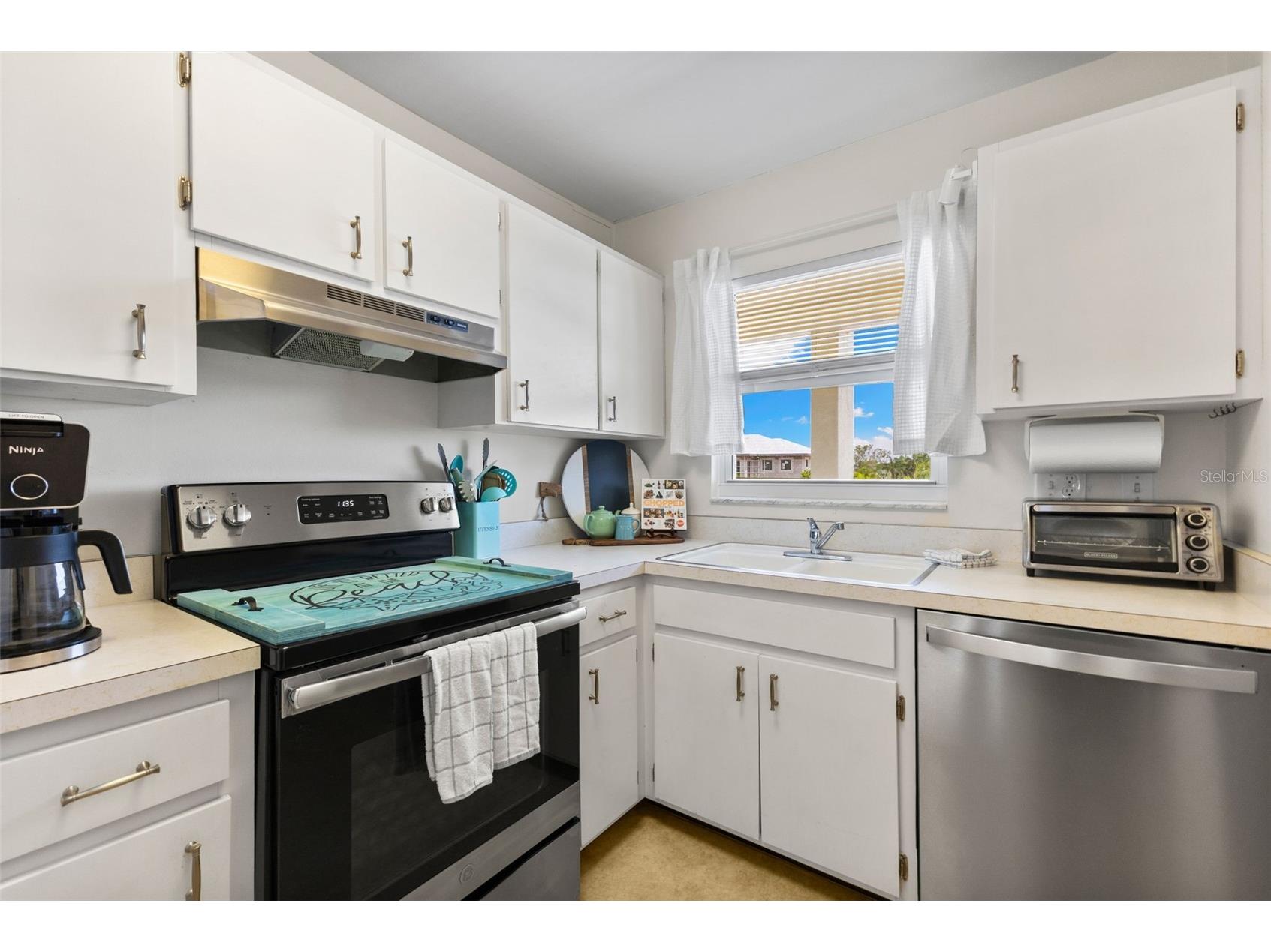 915 Beach Road #318 Sarasota FL 34242 A4682116 image9