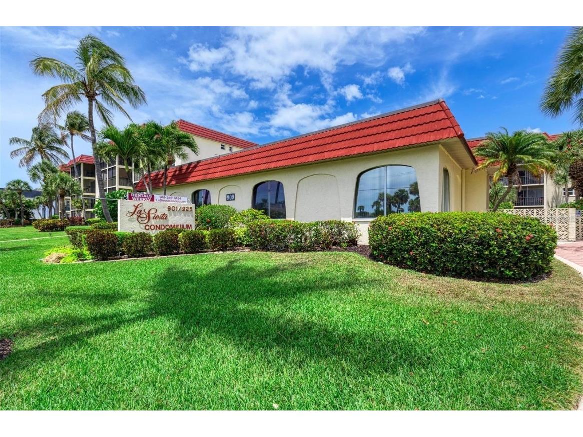 915 Beach Road #321 Sarasota FL 34242 A4657632 image1