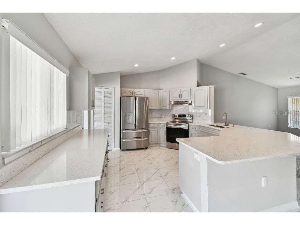 915 Brittany Park Boulevard Tarpon Springs FL 34689 TB8354448 image13
