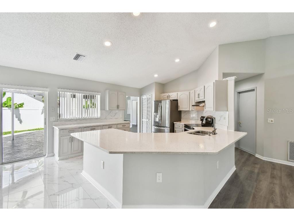 915 Brittany Park Boulevard Tarpon Springs FL 34689 TB8354448 image14