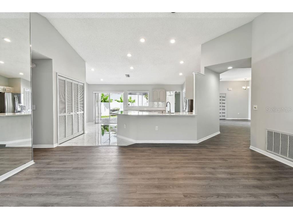 915 Brittany Park Boulevard Tarpon Springs FL 34689 TB8354448 image25