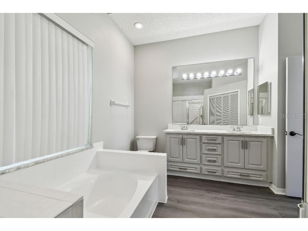 915 Brittany Park Boulevard Tarpon Springs FL 34689 TB8354448 image33