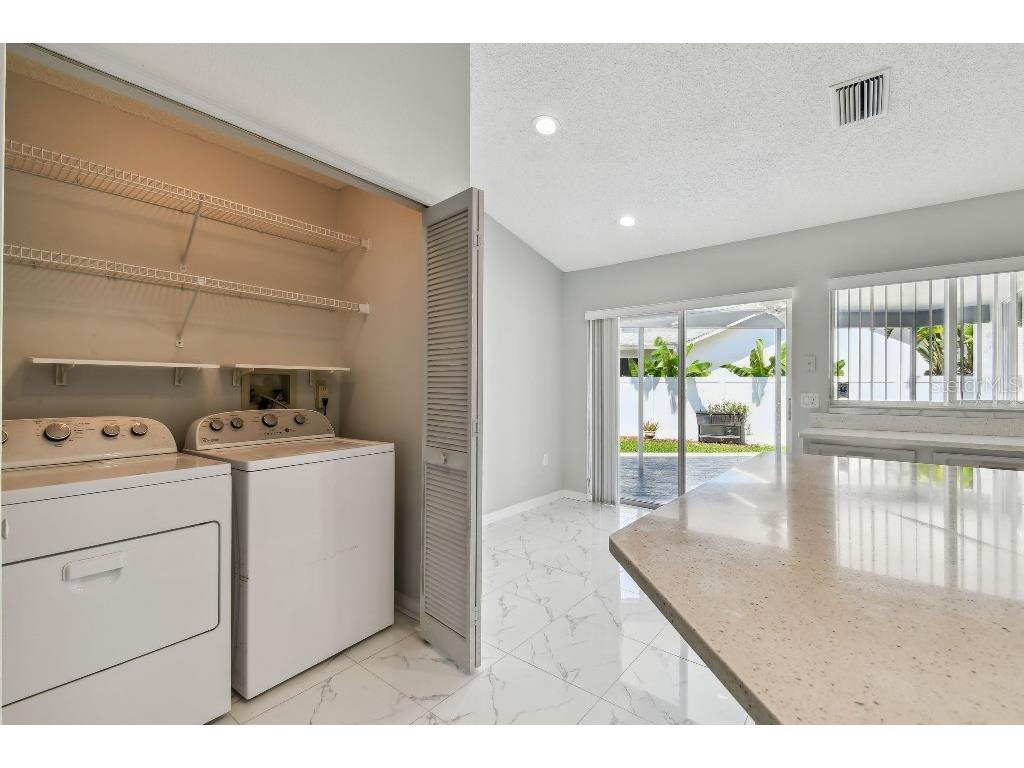 915 Brittany Park Boulevard Tarpon Springs FL 34689 TB8354448 image36