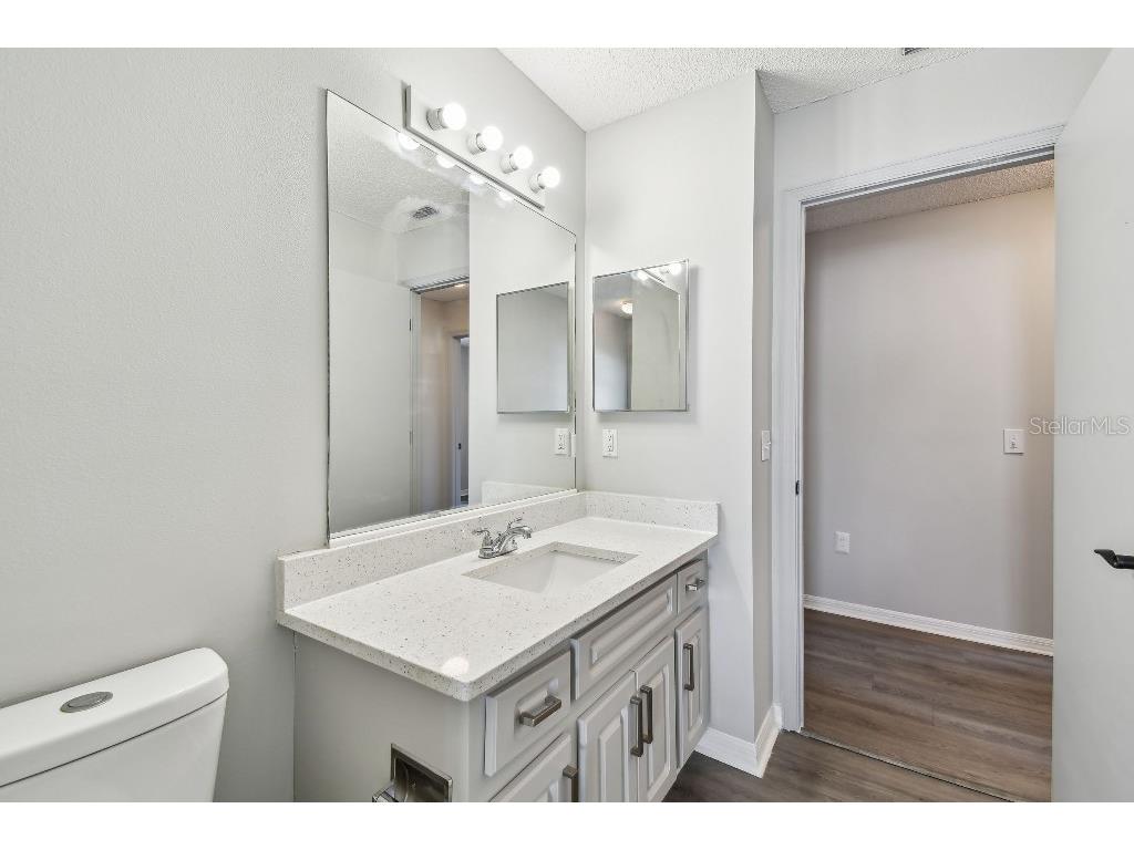 915 Brittany Park Boulevard Tarpon Springs FL 34689 TB8354448 image38