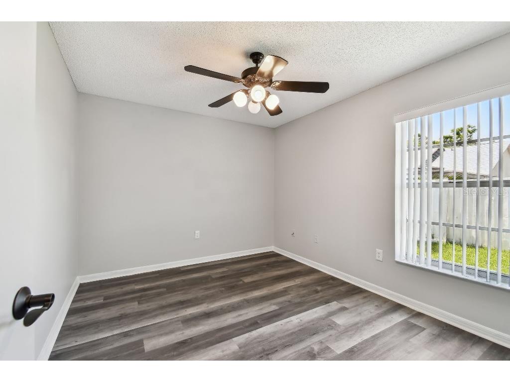 915 Brittany Park Boulevard Tarpon Springs FL 34689 TB8354448 image40