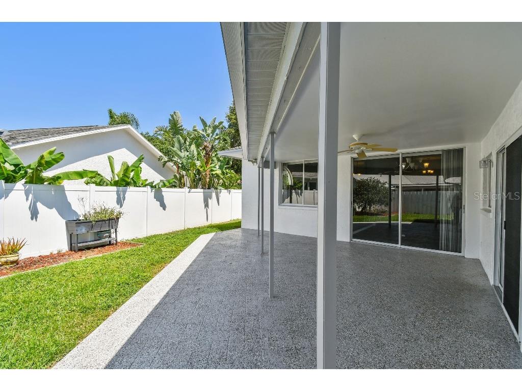 915 Brittany Park Boulevard Tarpon Springs FL 34689 TB8354448 image46