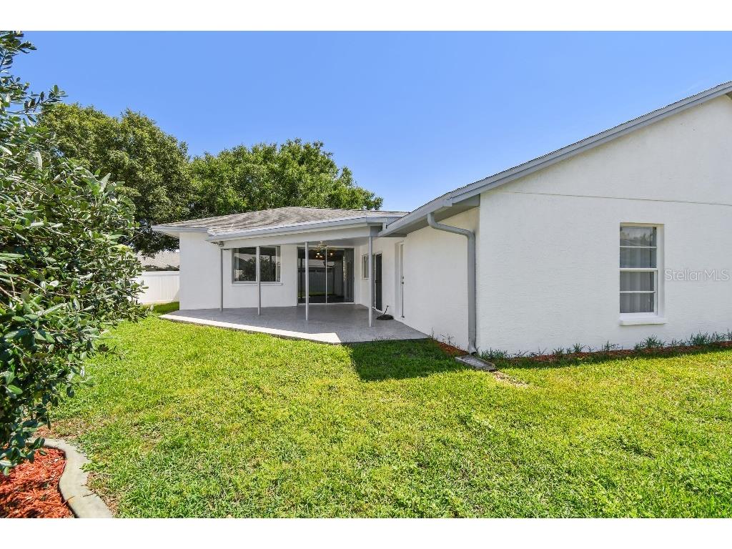 915 Brittany Park Boulevard Tarpon Springs FL 34689 TB8354448 image48