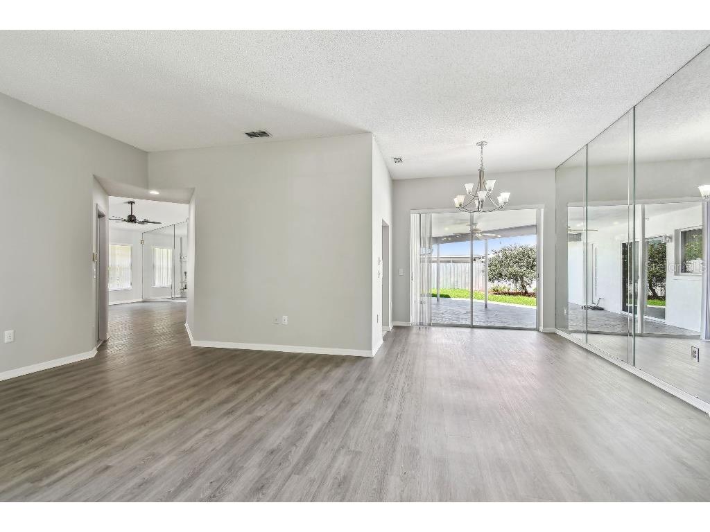 915 Brittany Park Boulevard Tarpon Springs FL 34689 TB8354448 image6