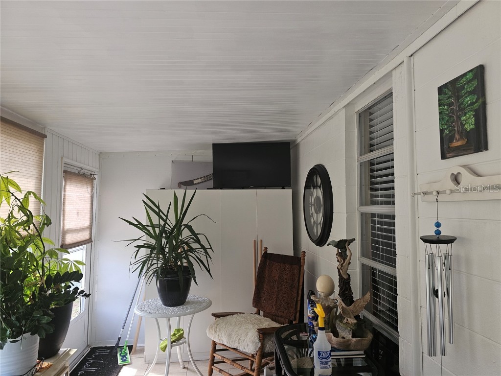 915 Club Circle Lakeshore FL 33854 - LAKE WEOHYAKAPA S5118586 image25