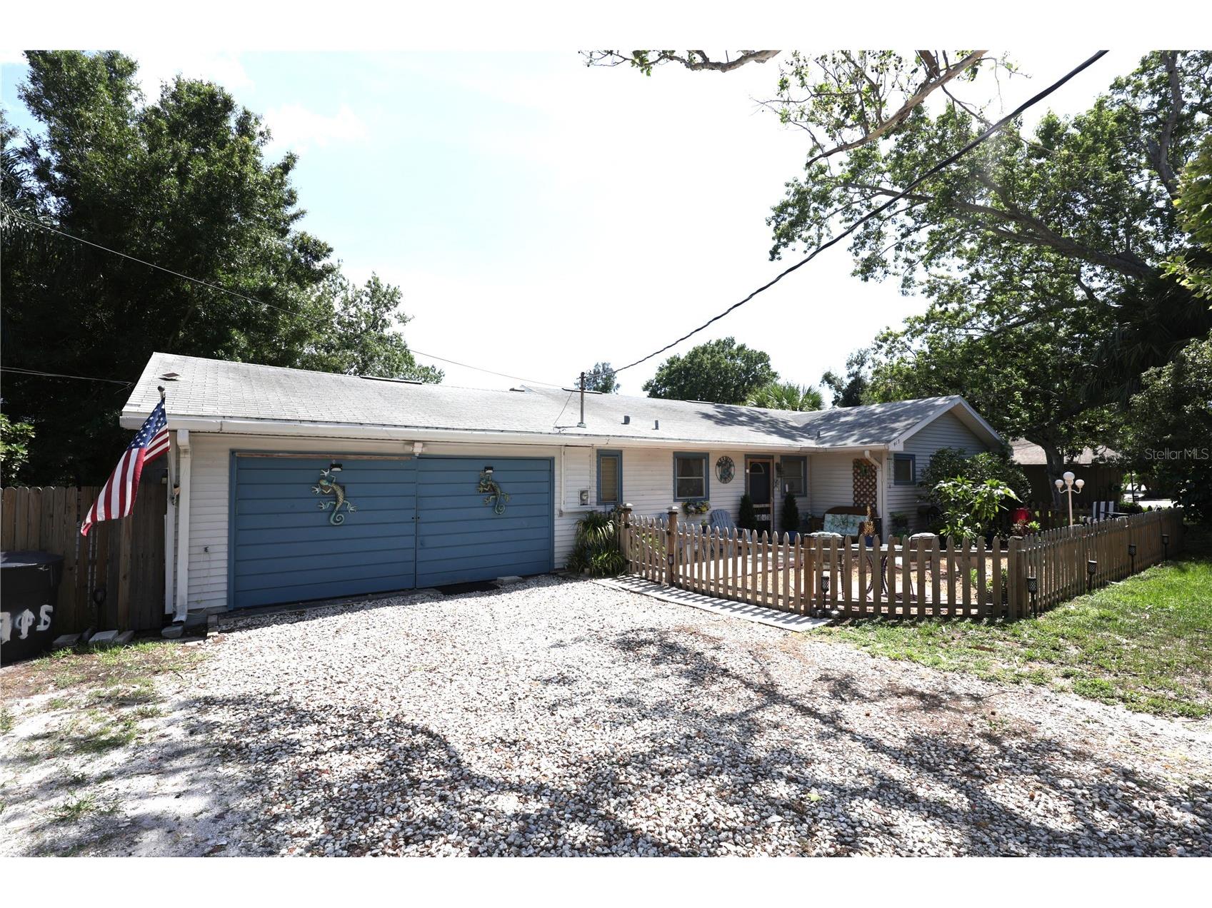 915 Dempsey Street Clearwater FL 33756 - LAKE BELLEVIEW TB8517562 image1