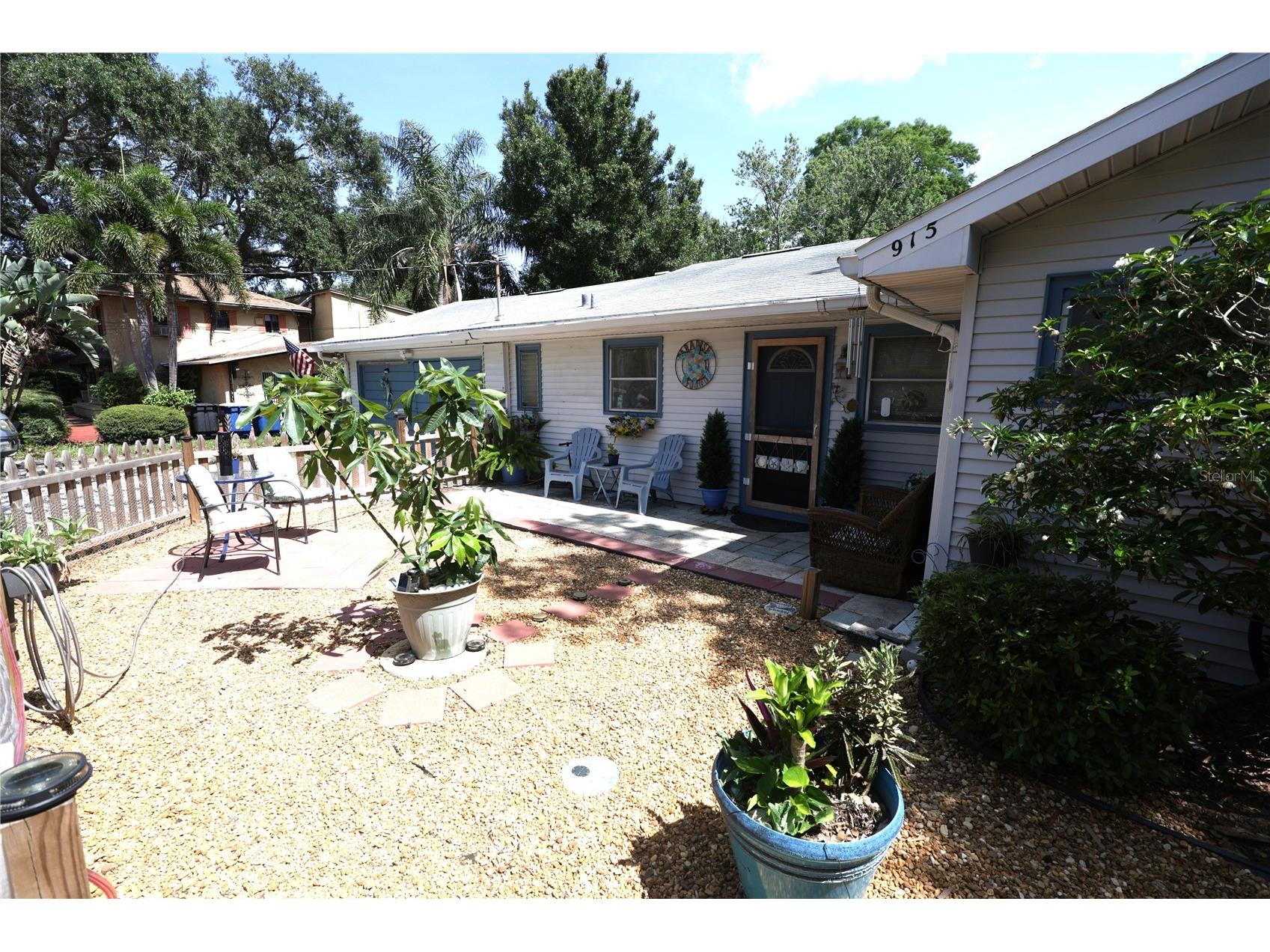 915 Dempsey Street Clearwater FL 33756 - LAKE BELLEVIEW TB8517562 image3