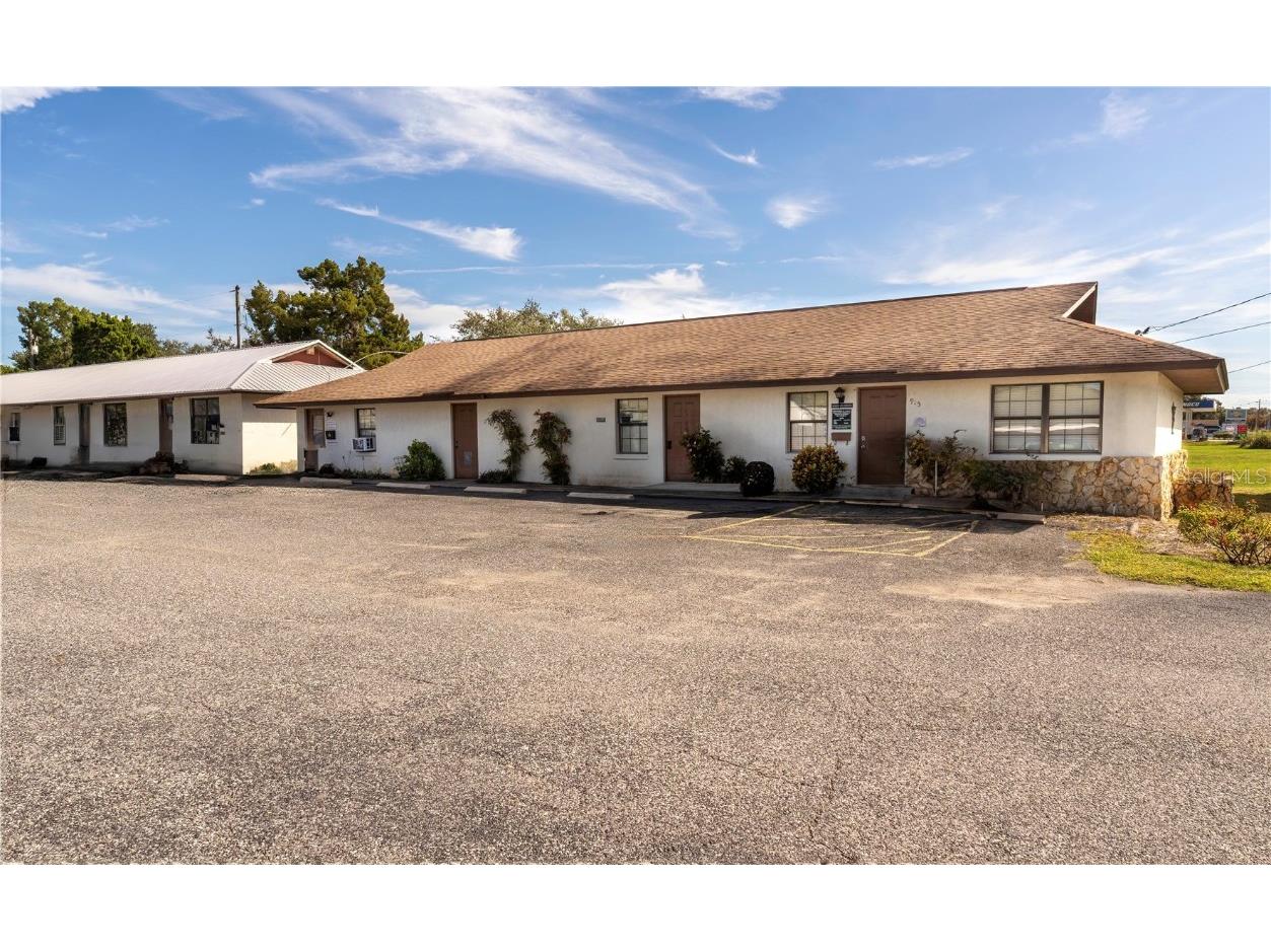 915 E Alfred Street Tavares FL 32778 G5103987 image1