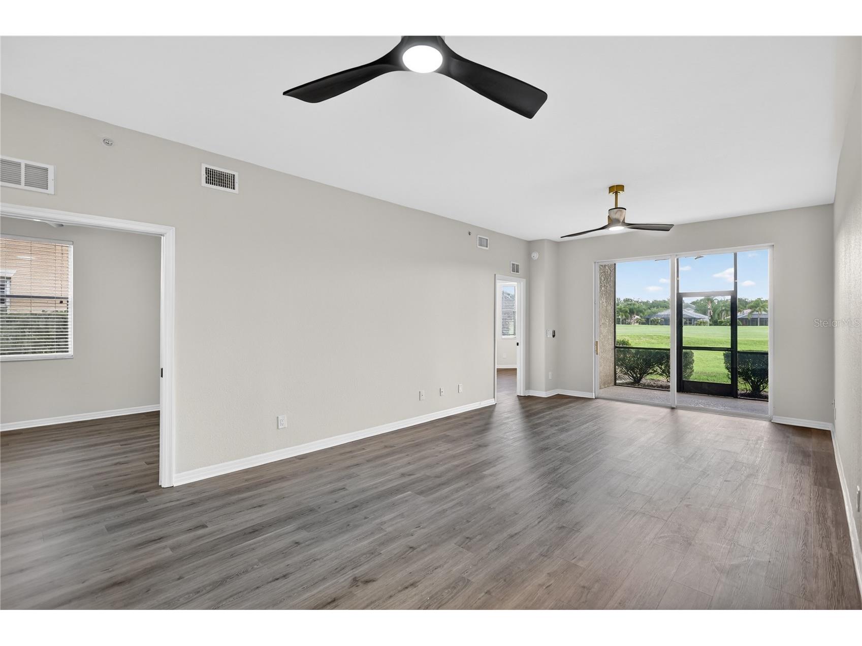 915 Fairwaycove Lane #101 Bradenton FL 34212 A4693958 image10