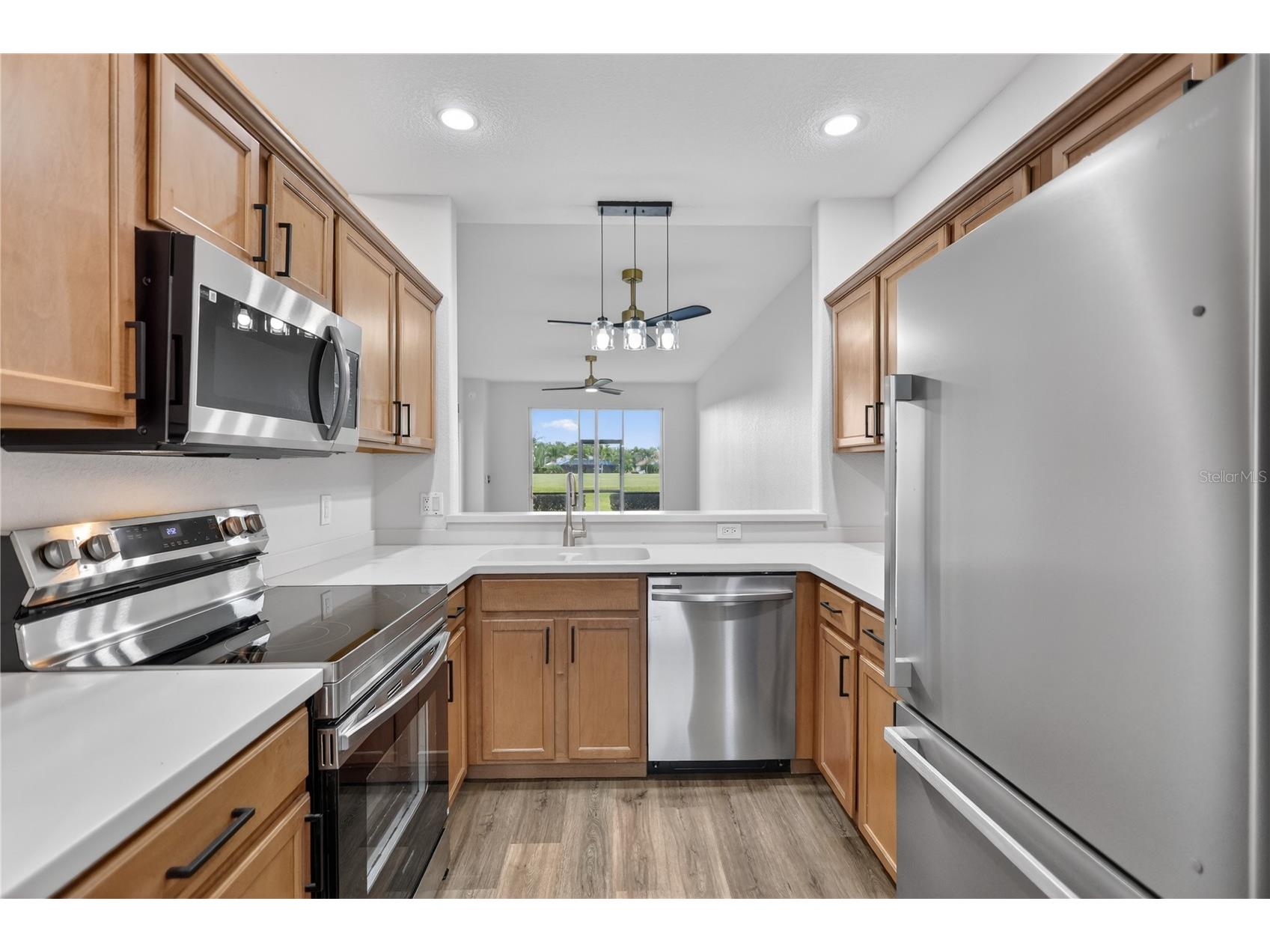 915 Fairwaycove Lane #101 Bradenton FL 34212 A4693958 image18