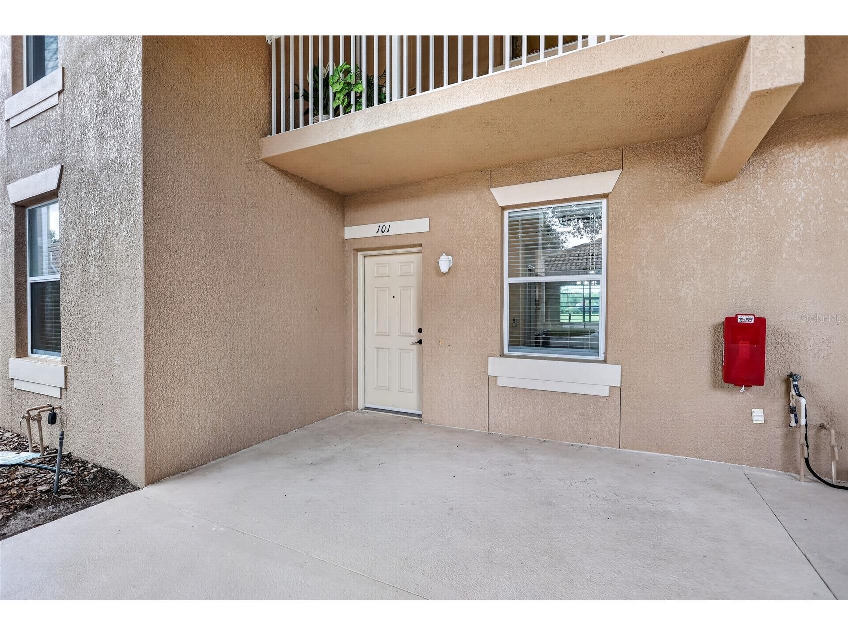 915 Fairwaycove Lane #101 Bradenton FL 34212 A4693958 image2
