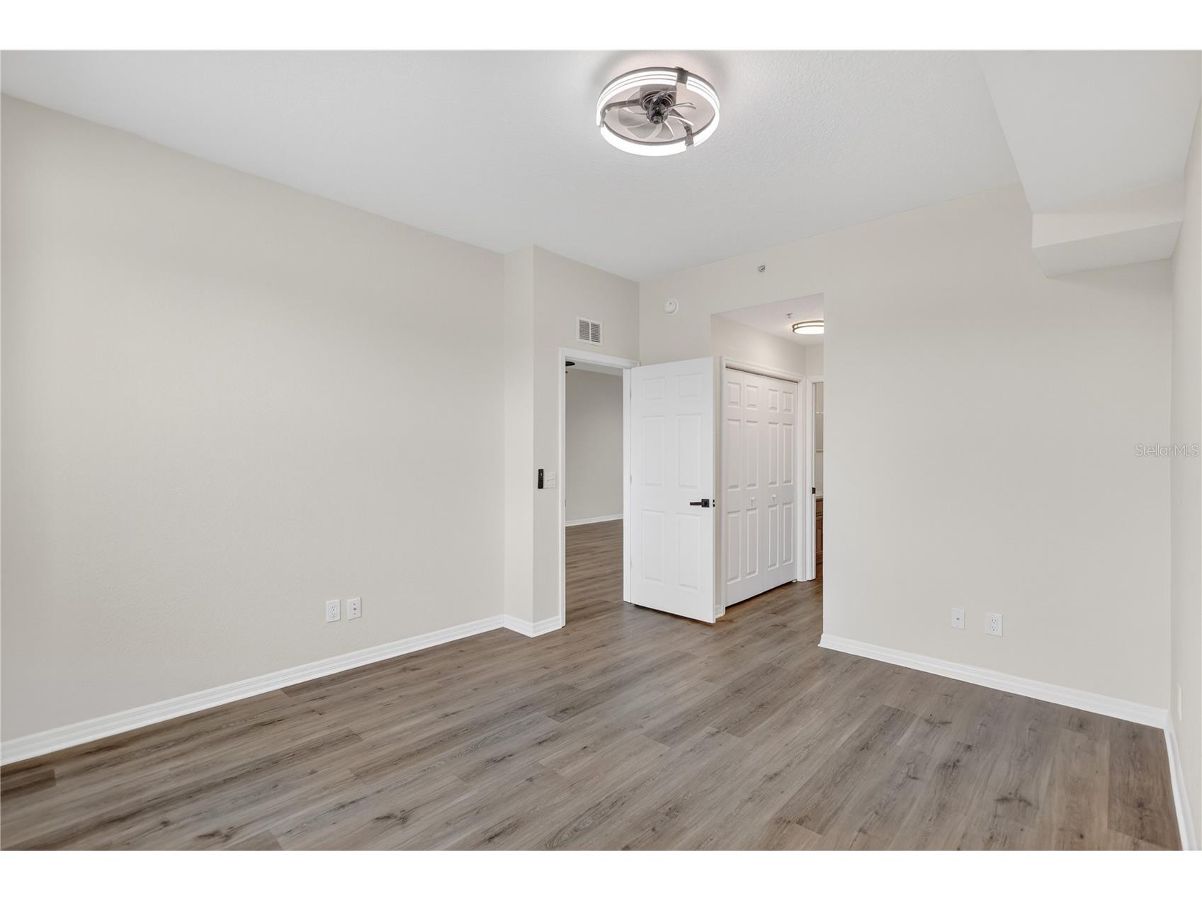 915 Fairwaycove Lane #101 Bradenton FL 34212 A4693958 image26